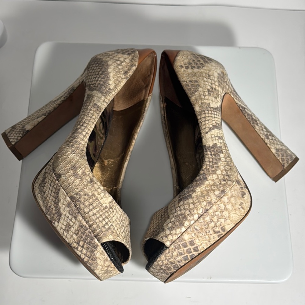 Sam Edelman Peep Toe Platform Heels Snake Leather Tacoma size 8